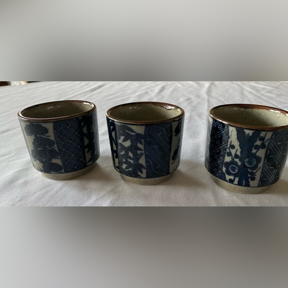 Japanese Tea Cups Set of 3 - Picture 7 of 10